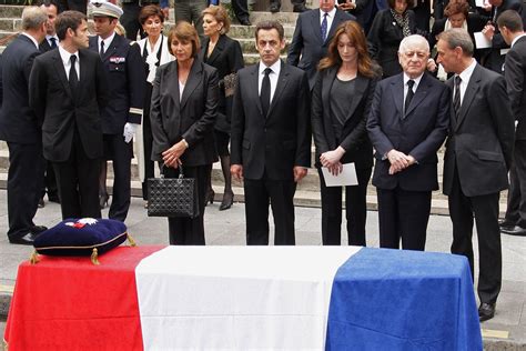 yves saint laurent enfermedad|ysl funeral.